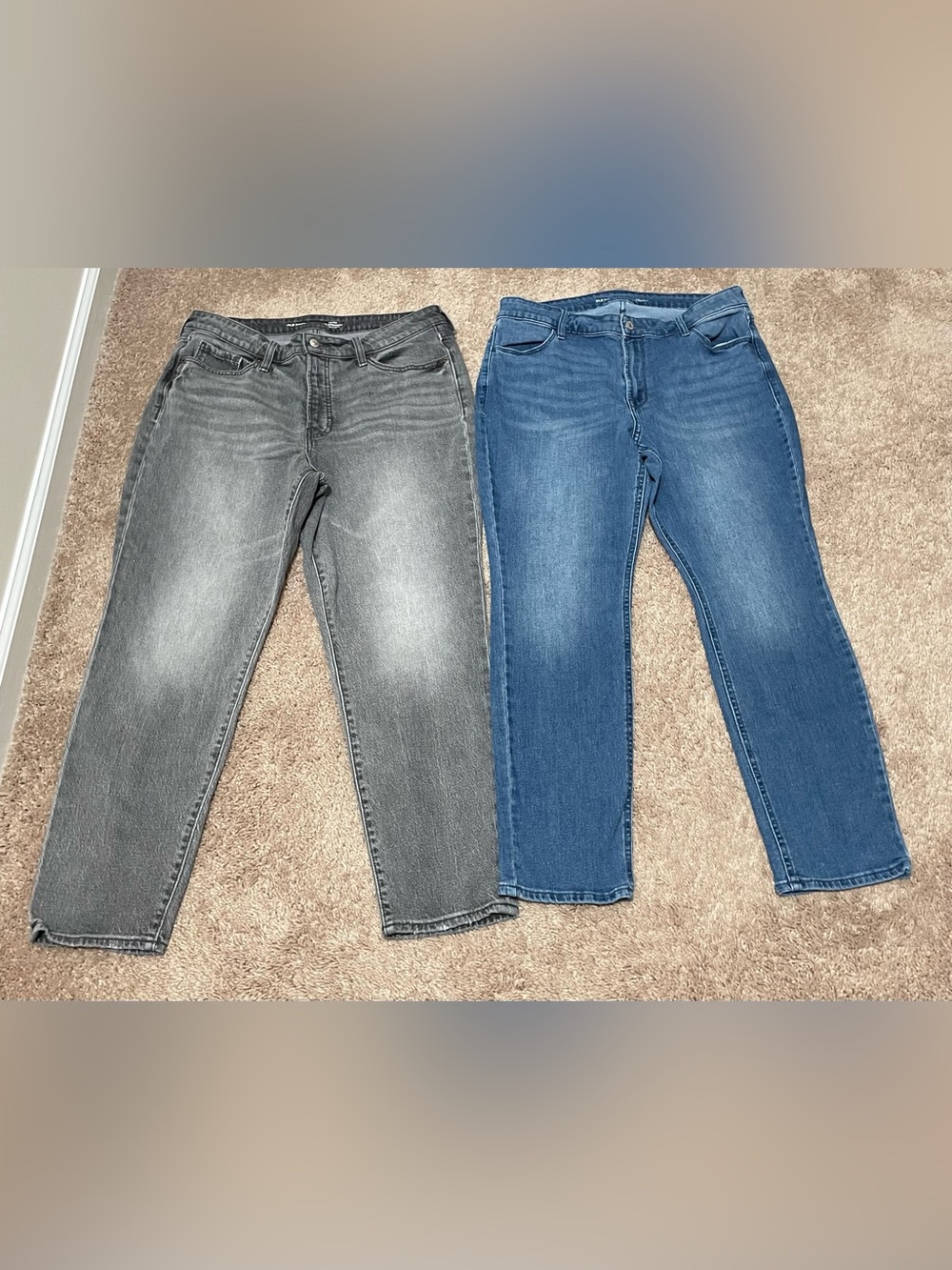 Old Navy Women’s High Rise Straight Jeans - 26” Inseam Aprox. Bundle 2 x $14